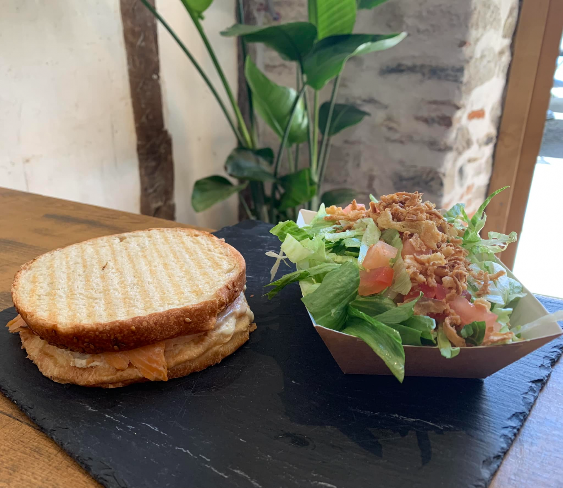 Burger des Pyrénées Aspet Restaurant