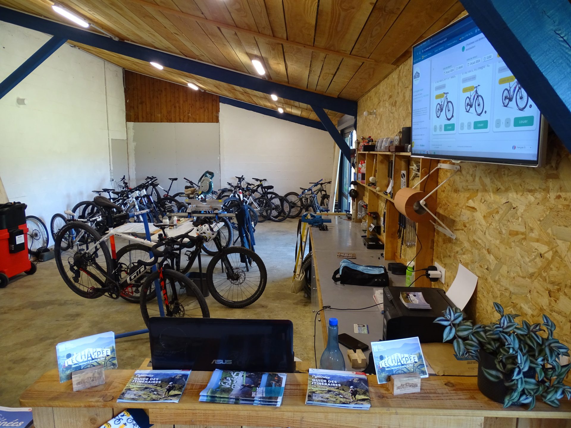 L'Echappée Aspet Location vélo réparation Comminges