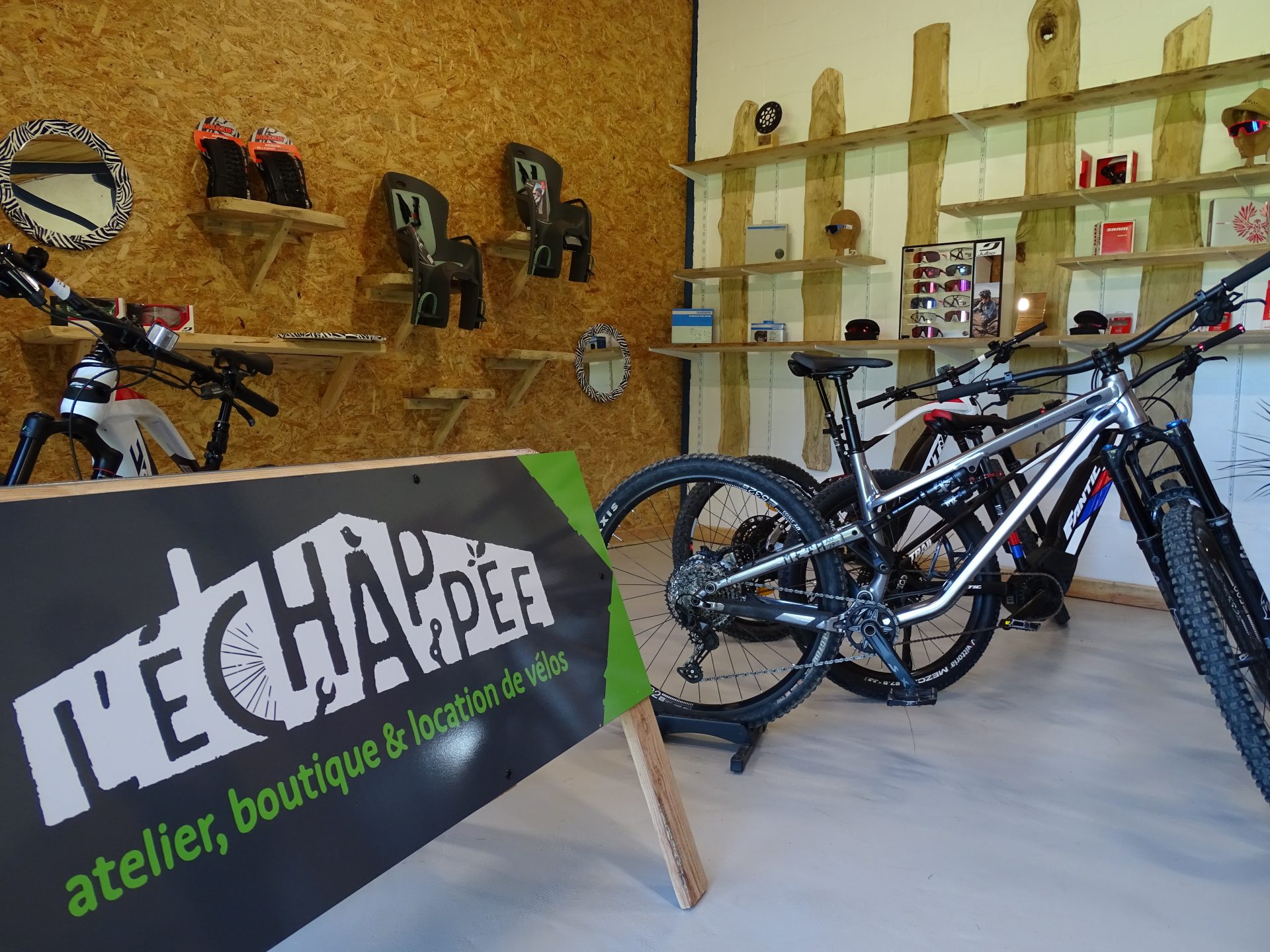L'Echappée Aspet Location vélo réparation Comminges
